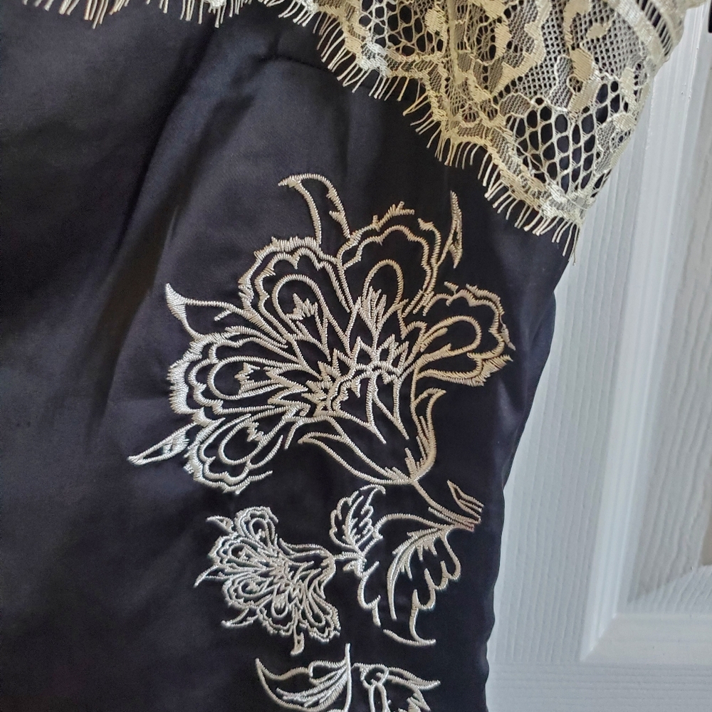 Dolls Kill Widow Black Satin Mini XL - Picture 2 of 12